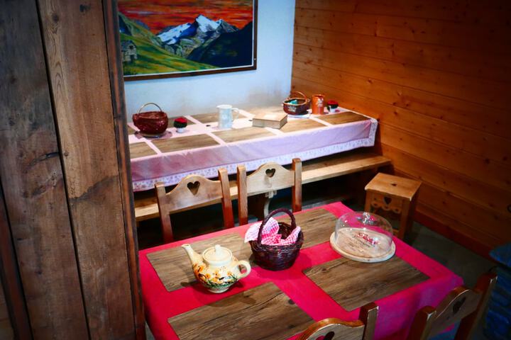 Breakfast/Coffee Service 27 of 41
