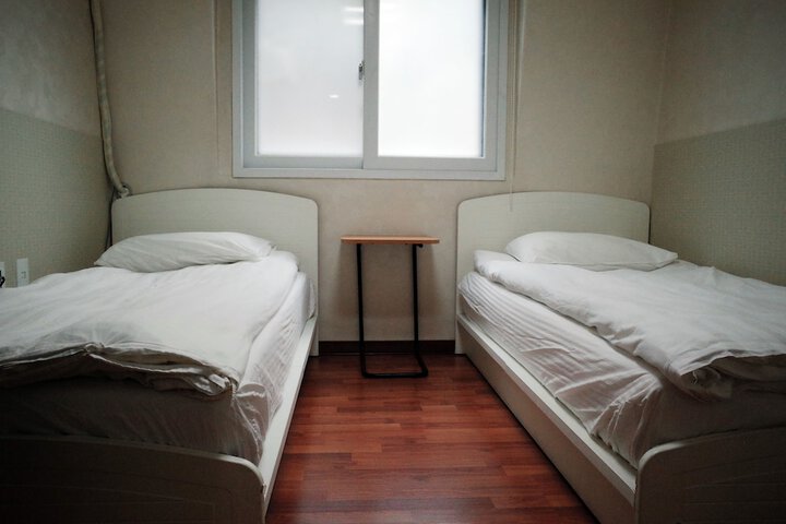 Room 19 of 59