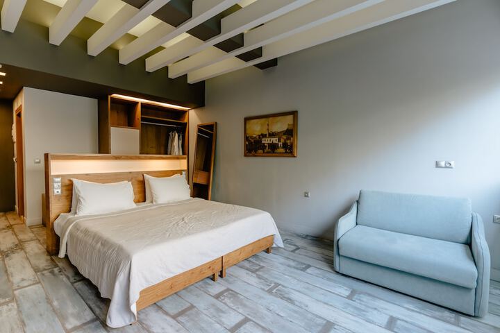 Room 4 of 54
