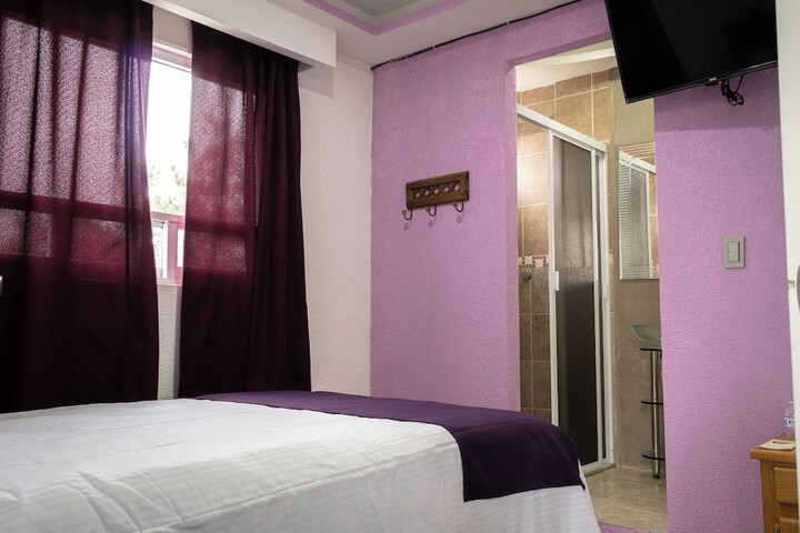 Room 8 of 19