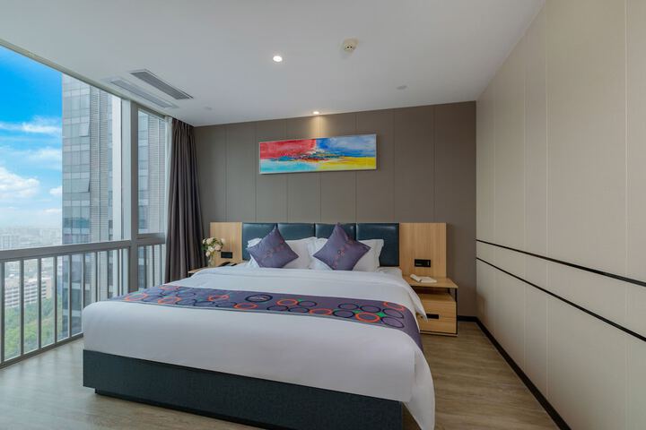 Room 27 of 56