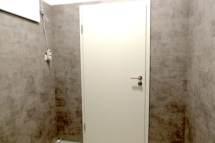 Room 5 of 78