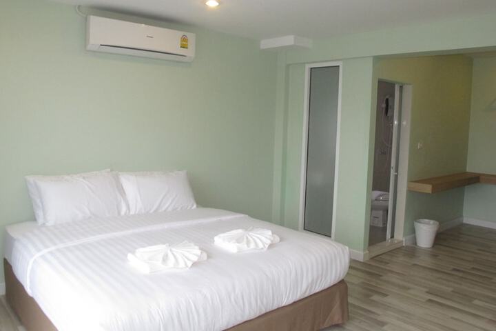 Room 10 of 71
