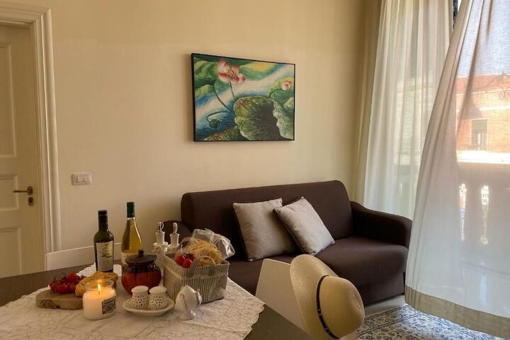Room 6 of 20