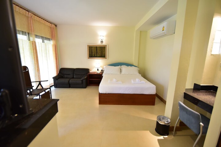 Room 26 of 62