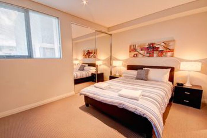 Room 12 of 26