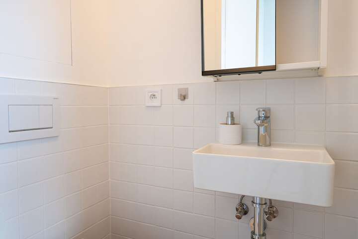 Room 5 of 15