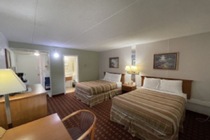 Room 164 of 228