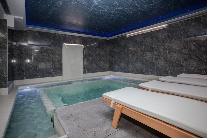 Spa 61 of 78