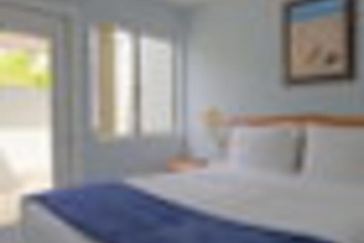 Room 116 of 984
