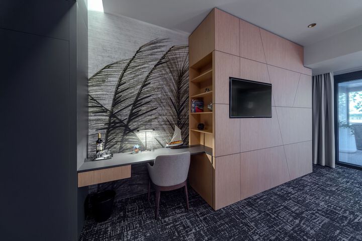 Room 17 of 49