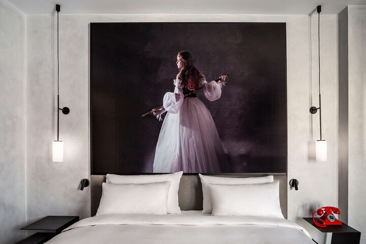 Room 16 of 103