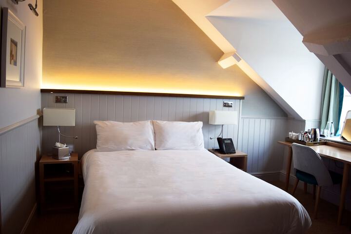 Room 40 of 75