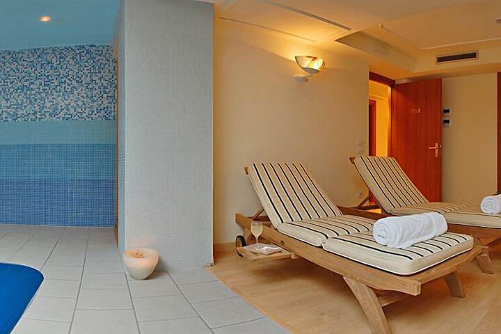 Massage Photo