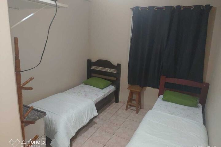 Room 12 of 33