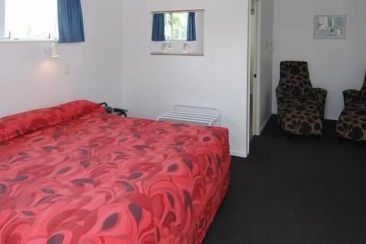 Room 30 of 40