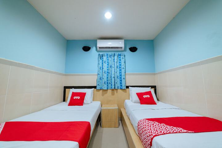 Room 12 of 26