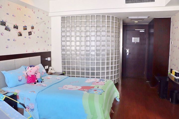 Room 9 of 58