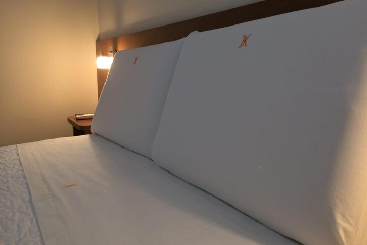 Room 14 of 44