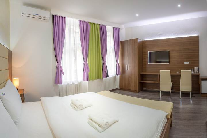 Room 17 of 55
