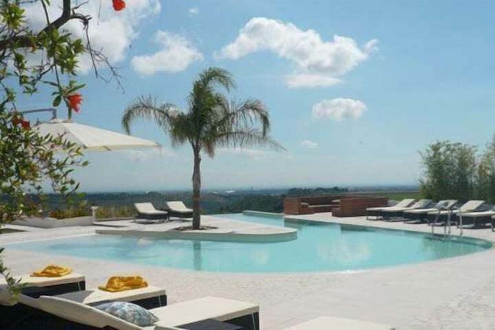 Pools & Facilities