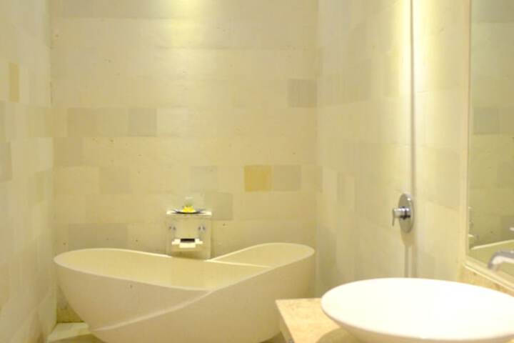 Room 30 of 72