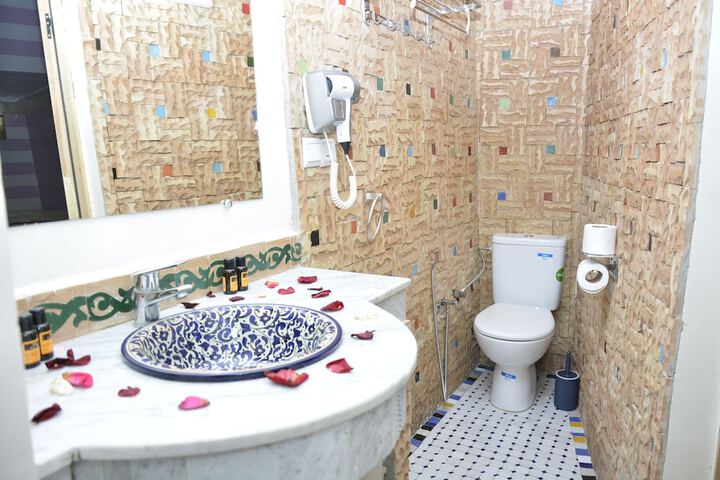 Room 63 of 84