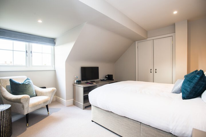 Room 8 of 41