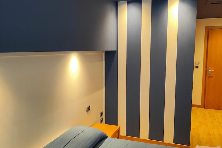 Room 44 of 89