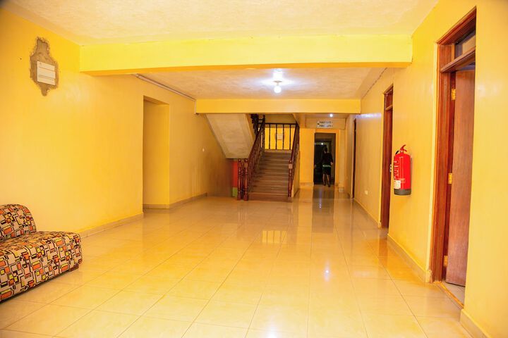 Ballroom/Hall 40 of 66