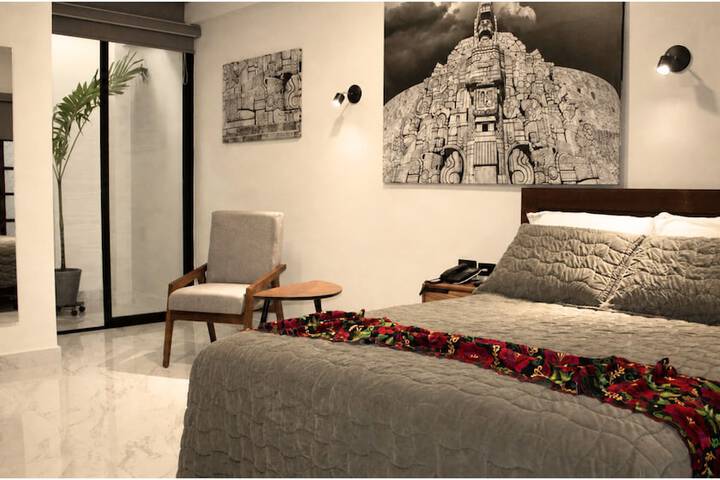 Room 8 of 26