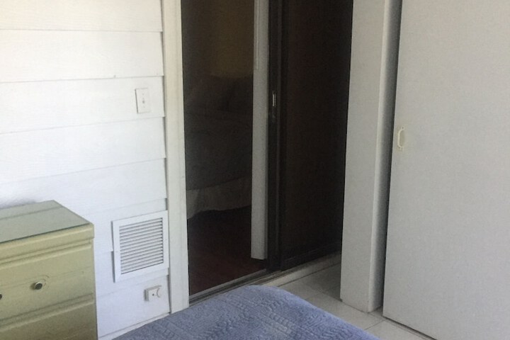 Room 4 of 46