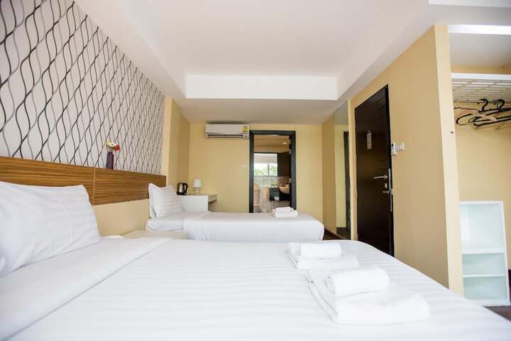 Room 26 of 50