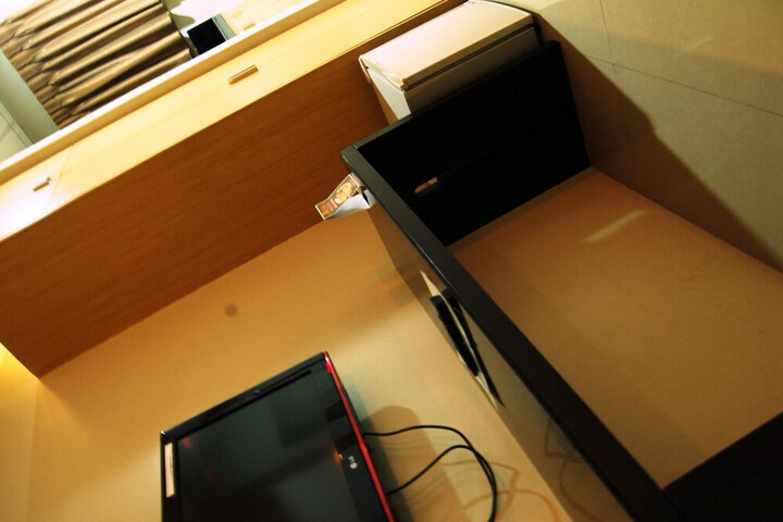 Room 5 of 29