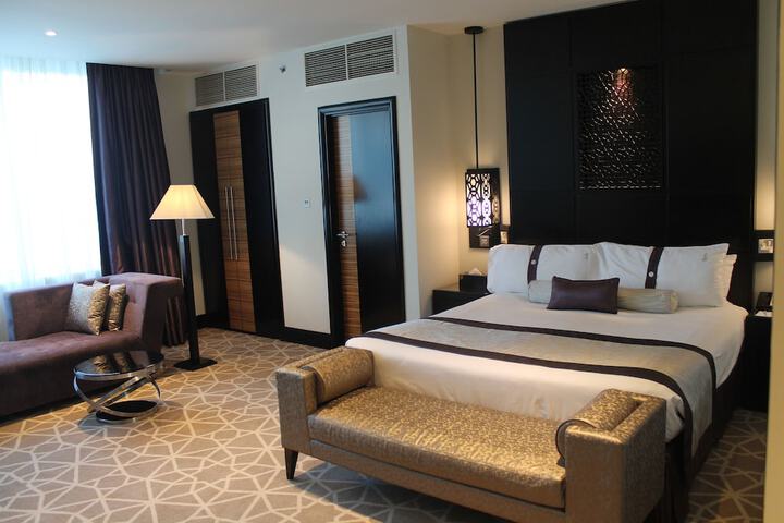 Room 59 of 211