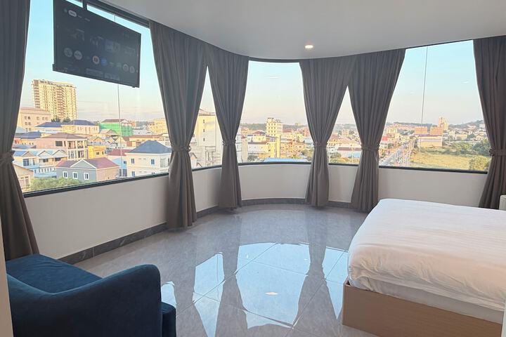 Room 51 of 68