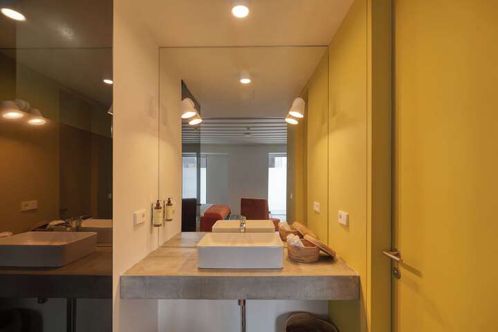 Room 19 of 43