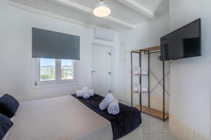 Room 12 of 49