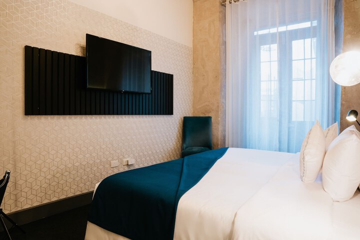Room 20 of 106