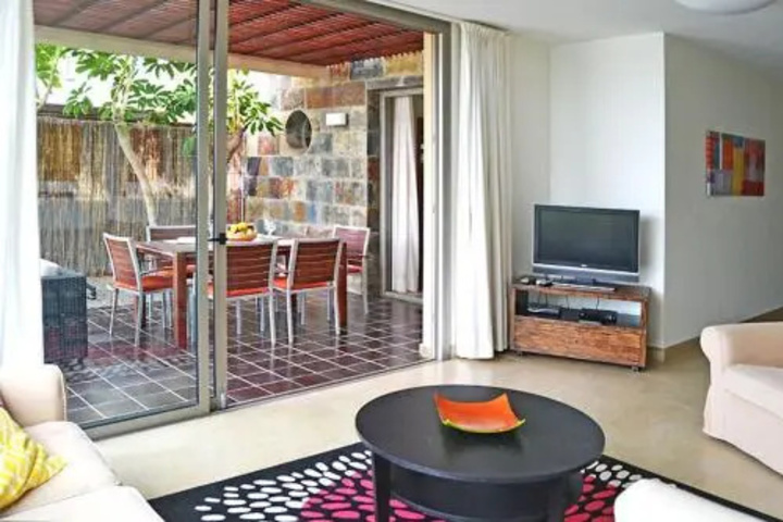 Terrace/Patio 6 of 15