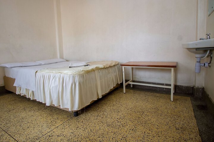 Room 5 of 24
