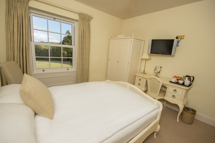 Room 7 of 46
