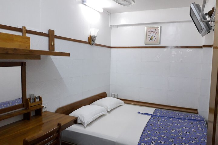 Room 13 of 63