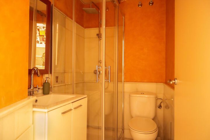 Room 5 of 23
