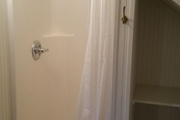 Room 165 of 198