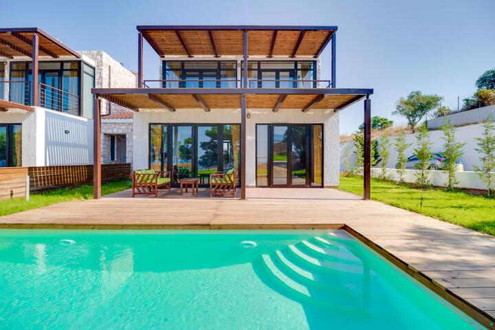 Terrace/Patio 4 of 7