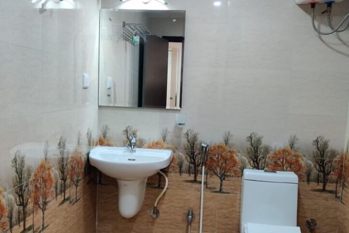 Room 10 of 11
