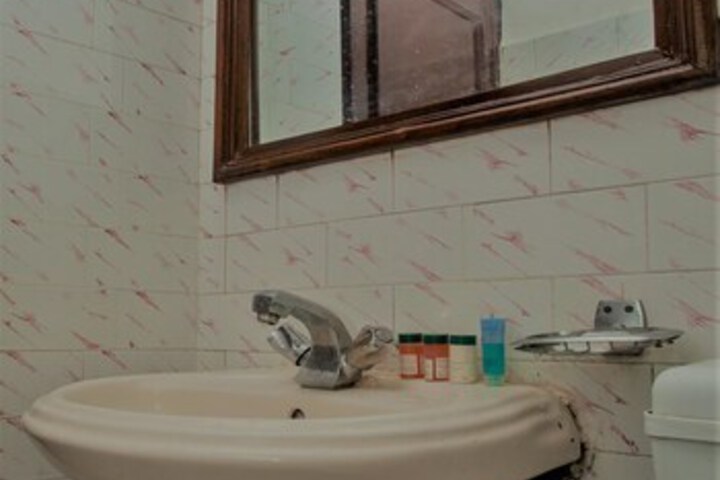 Room 2 of 21