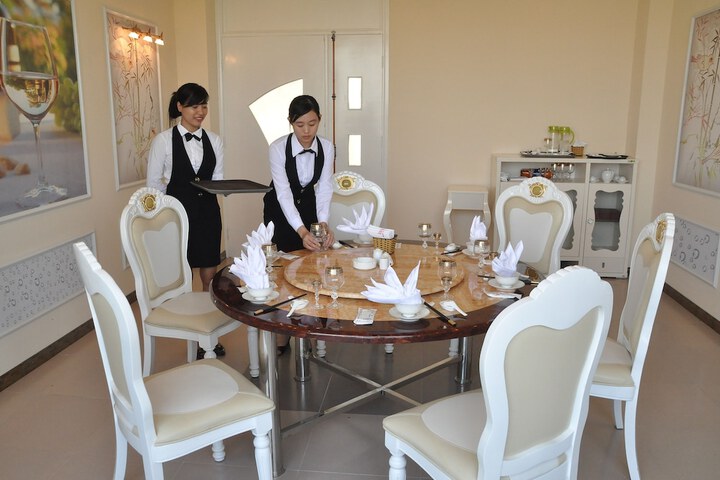 Dining Photos