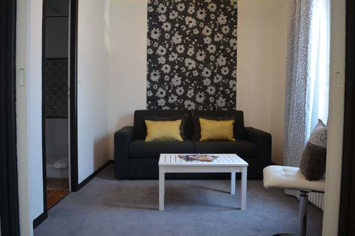 Room 10 of 74